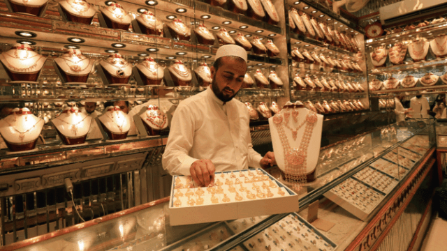 Jewellers Urge Government for Fixed Gold Rates to Enhance Competitiveness