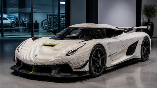 LEGO Builds Life-Size Koenigsegg Jesko with 328,000 Bricks: A New World Record