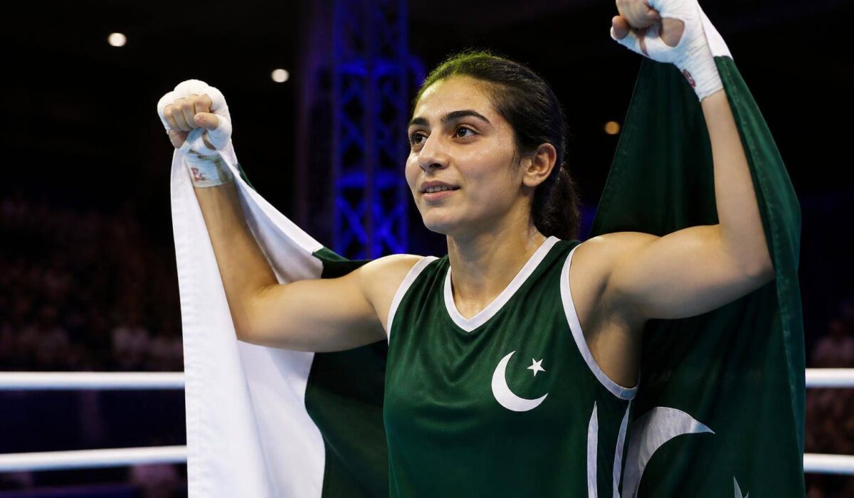 Fatima Zahra Makes History as First Pakistani Woman Boxer to Win Commonwealth Medal