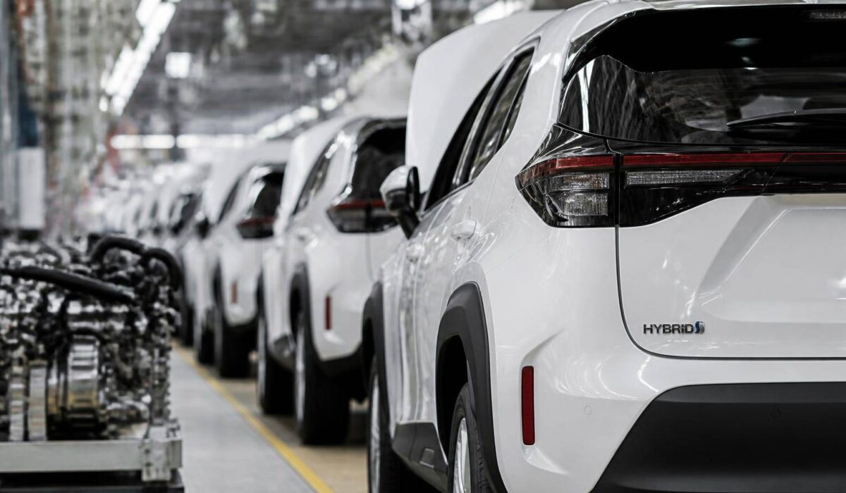Hybrid Vehicle Production Stalls Amid Sales Tax Hike in Pakistan